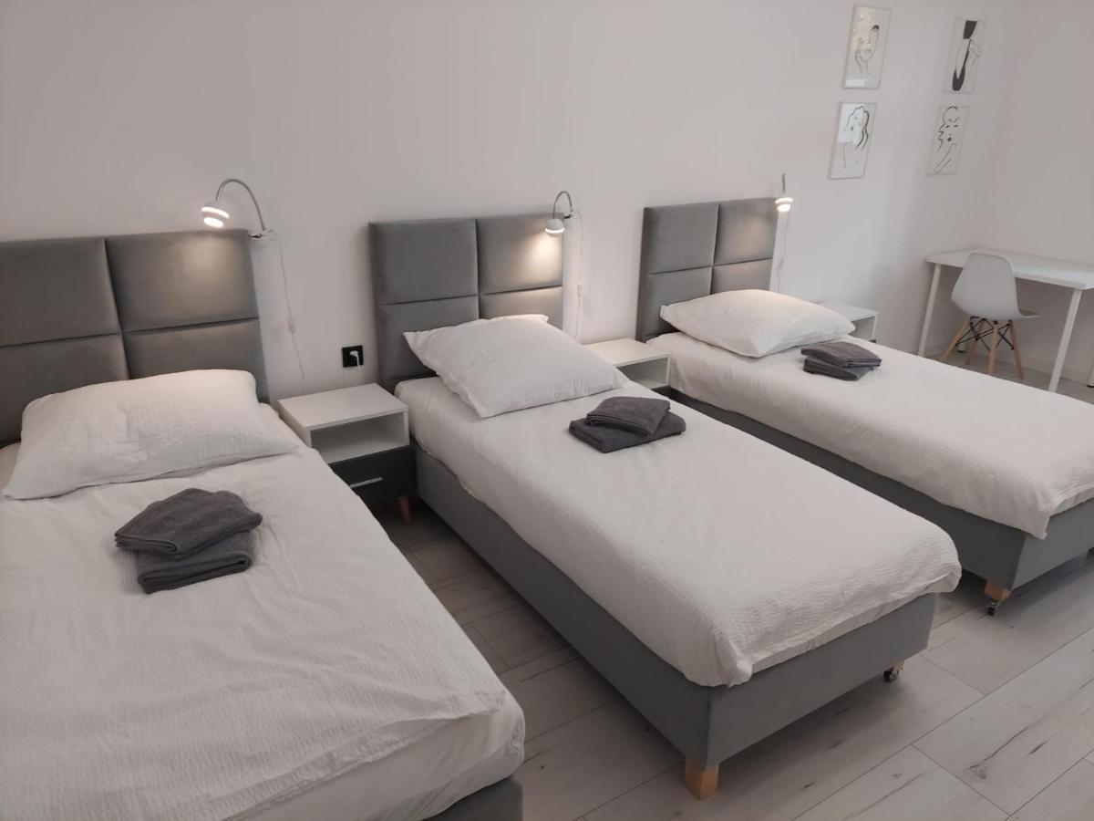 Apartament Na Weekend Swidnica  Bagian luar foto