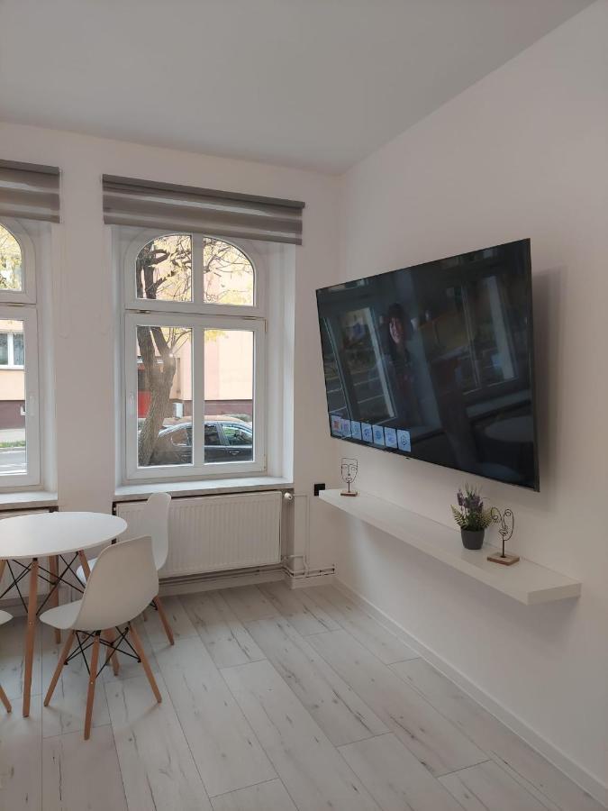 Apartament Na Weekend Swidnica  Bagian luar foto
