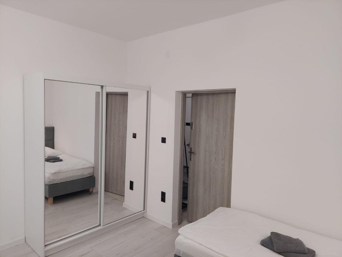 Apartament Na Weekend Swidnica  Bagian luar foto