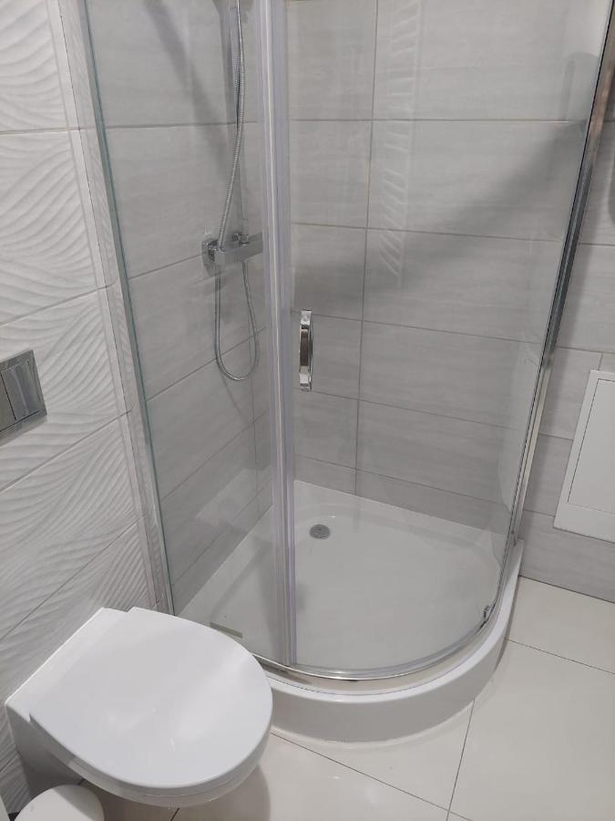 Apartament Na Weekend Swidnica  Bagian luar foto